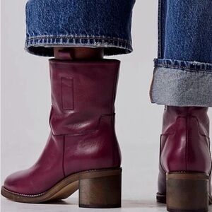 Free People Tabby Ankle Boots Wild Mulberry Size 9/40 NWT